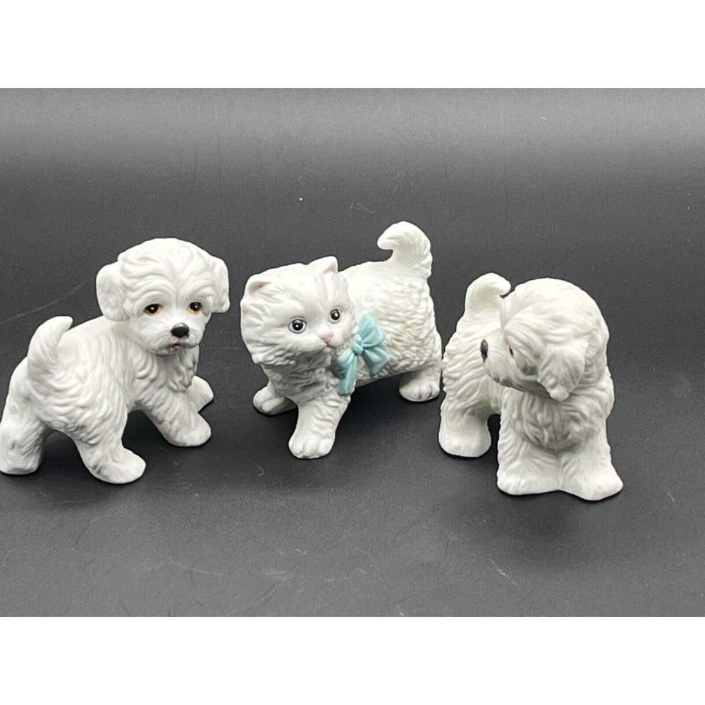Vintage Homco White Persian Kitten Cat + Dog Figurines Blue Bows Vintage Qty 3